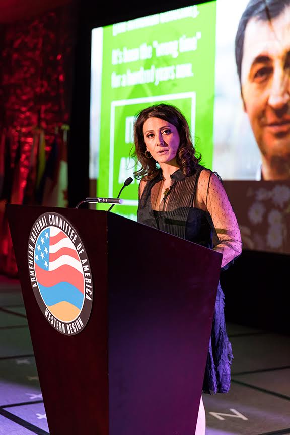 ANCA-WR Board Member Souzi Zerounian-Khanzadian presenting the Freedom Award to German Bundestag and Ozdemir at 2016 ANCA-WR Annual Gala