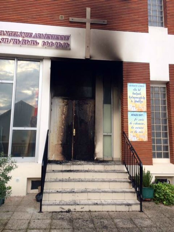 A fire erupted in the Armenian Evangelical Church of Alfortville at around 6 a.m. on the morning of April 2 in what is being described as an arson attack—the third attack on the church in the last 12 months.