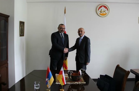 Artsakh Republic Foreign Minister Karen Mirzoyan (left) visiting newly elected president of South Ossetia Anatoly Bibilov (Photo: Artsakh Republic Ministry of Foreign Affairs)