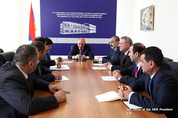 Artsakh President Bako Sahakian meets with Ministry of Culture and Youth Affairs in Shushi on May 18, 2017 (Photo: President of the Republic of Artsakh)