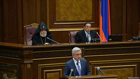 Armenian President Serzh Sarkisian addresses parliament on May 18, 2017 in Yerevan (Photo: National Assembly of Armenia)