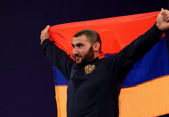 Armenia’s Simon Martirosyan claims gold at 2017 World Junior Weightlifting Championships
