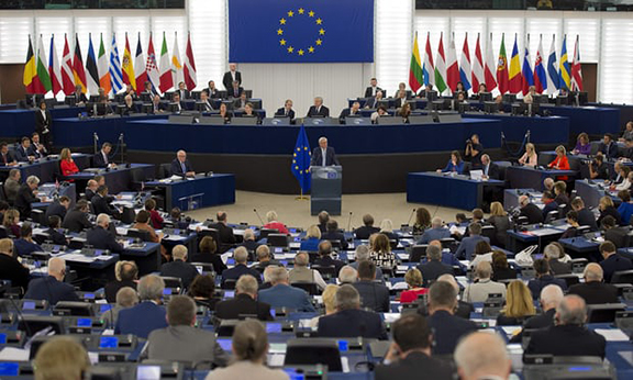 MEPs at the European parliament (Photo: Patrick Hertzog/AFP/Getty Images)
