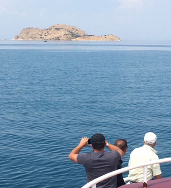 Akhtamar island from the boat
