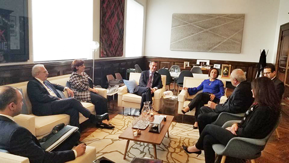 ANCA-WR delegation discusses issues of importance to the Armenian community with LA Mayor Eric Garcetti