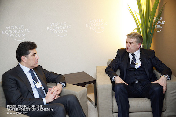 Prime Minister Karen Karapetyan (right) meets with the leader of Iraqi Kurdistan Nechirvan Barzani