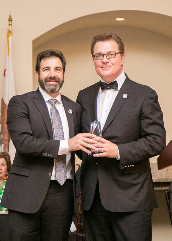 Dr. Boris Bagdasarian (Class of 1982) received the 2018 Mesrobian Alumni Achievement Award