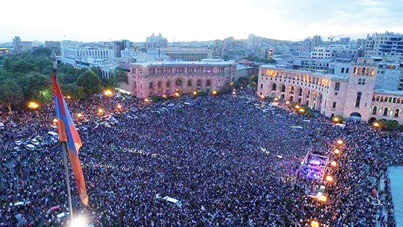 A sea of people on Republic Square who gathered from the early morning hours anticipating Nikol Pashinyan's election as prime minister. Parliament failed to come through