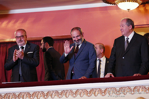 From left, Homenetmen Central Executive chairman Karnig Mgrdichian, Prime Minister Nikol Pashinyan and President Armen Sarkissian at the Homenetmen Centennial celebration in Yerevan