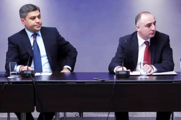 Armenia's National Security Service Chief Artur Vanetyan and Special Investigative Service head Sasun Khachatryan during a press conference on September 11