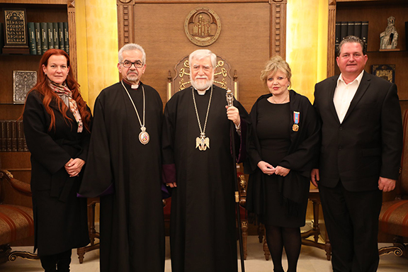 From l to r: Nancy Dounanian-Panossian, Western Prelate Archbishop Moushegh Mardirossian, Catholicos Aram I, Metti Doumanian, Dr. Greg Doumanian