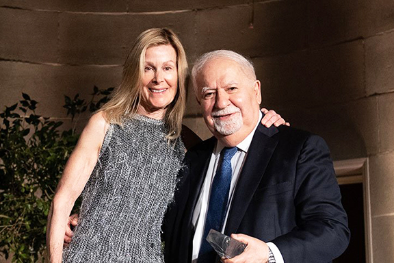 Eileen Shields-West, board chair of Refugees International, with Vartan Gregorian, president of Carnegie Corporation of New York, who was honored with the organization’s McCall-Pierpaoli Award (Photo: Kevin Allen Photography)