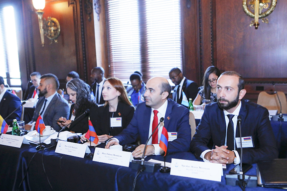 Ararat Mirzoyan (right) with the Armenian Parliamentary delegation at the Leadership Forum in Washington