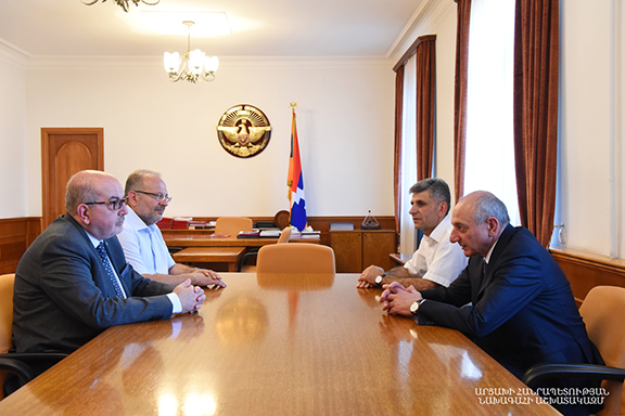 Artsakh President Bako Sahakian meets with leaders of the Homenetmen Central Executive