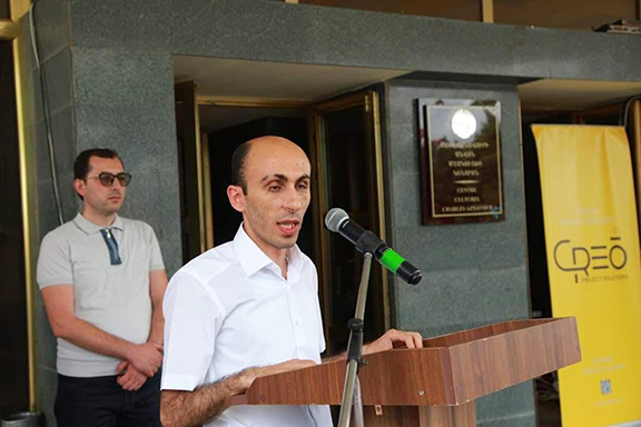 Ombudsman Artak Beglaryan speaking at the festival he organized in Artsakh