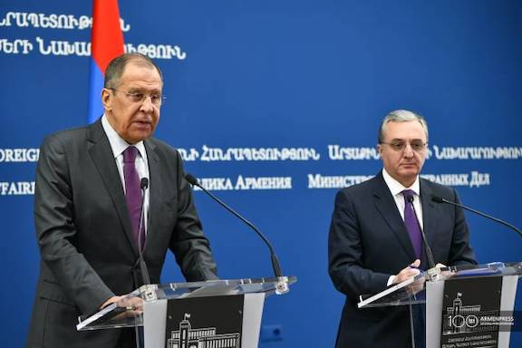 Russian Foreign Minister Sergey Lavrov in Yerevan on Nov. 11, 2019 with his Armenian counterpart Zohrab Mnatsakanyan