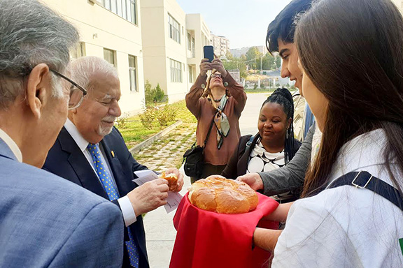 Avedisian School Students greet Vartan Gregorian with the traditional bread and salt