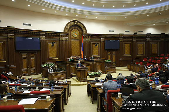 Prime Minister Nikol Pashionyan addresses parliament on Constitutional Court standoff