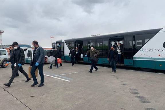 Armenian citizens left Russia to Armenia on speial charter jets