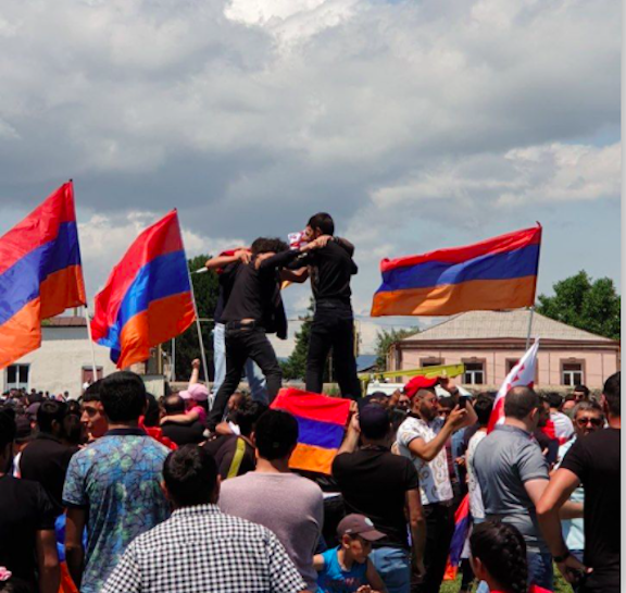 Javakhk Armenians danced and sang patriotic songs during the peaceful gathering
