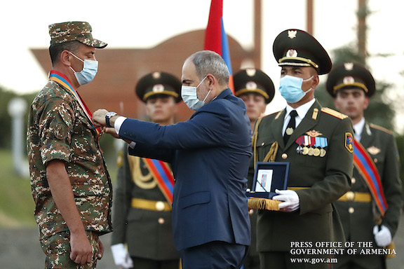 Prime Minister Nikol Pashinyan awards "Order of Homeland" medal to Captain Ruben Sanamyan