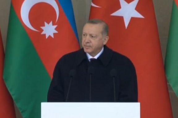 At a military parade in Baku on Thursday, Turkey's President Recep Tayyip Erdogan threatened Iran's territorial integrity