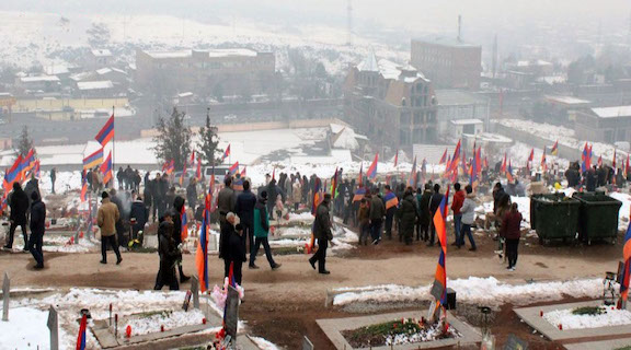 Throngs of people visited Yerablur National Military Cemetery on Jan. 22 on Armed Forces Day